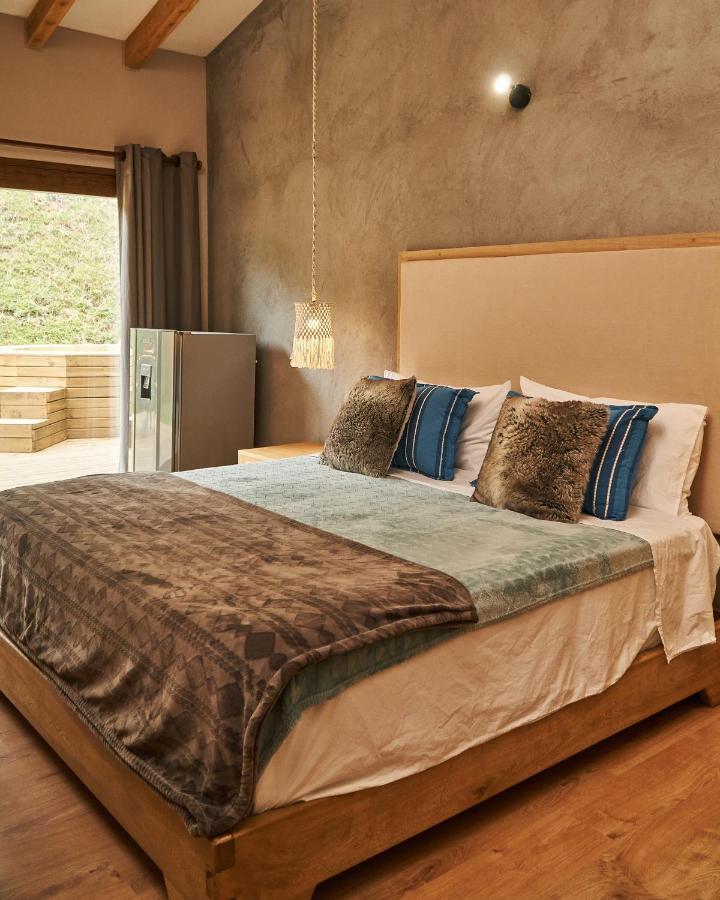 מלון ריונגרו Bleu Hills Glamping Llanogrande מראה חיצוני תמונה